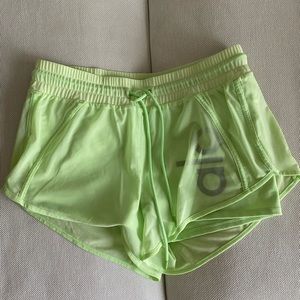 ALO yoga mesh shorts XS